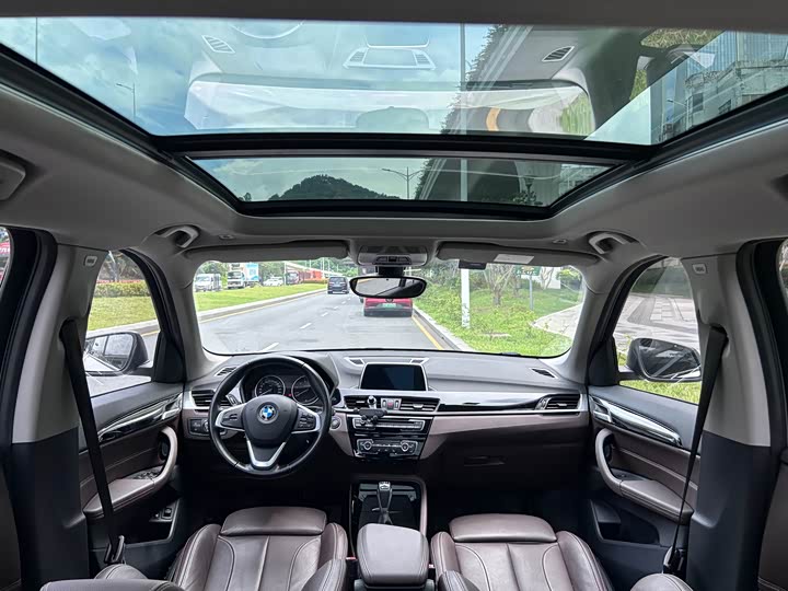 BMW X1 xin neng yuan 2018 xDrive25Le Люкс