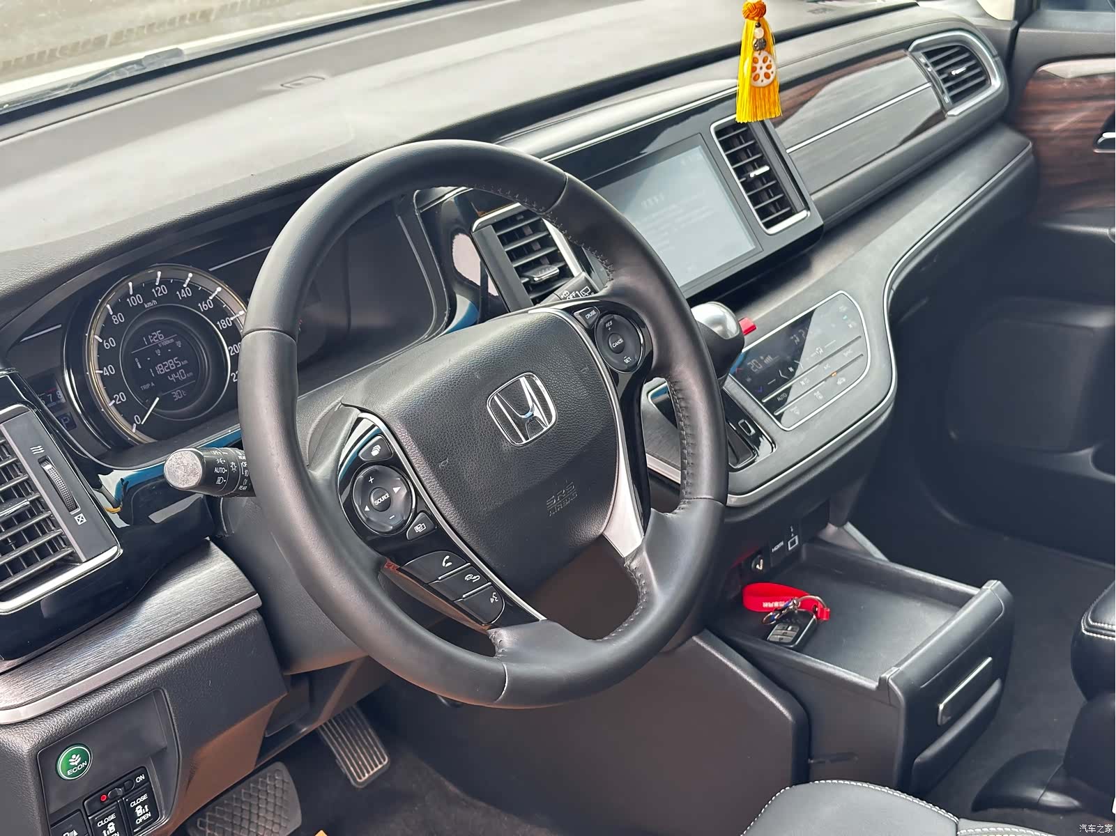 Honda Elysion, 2017 все фото
