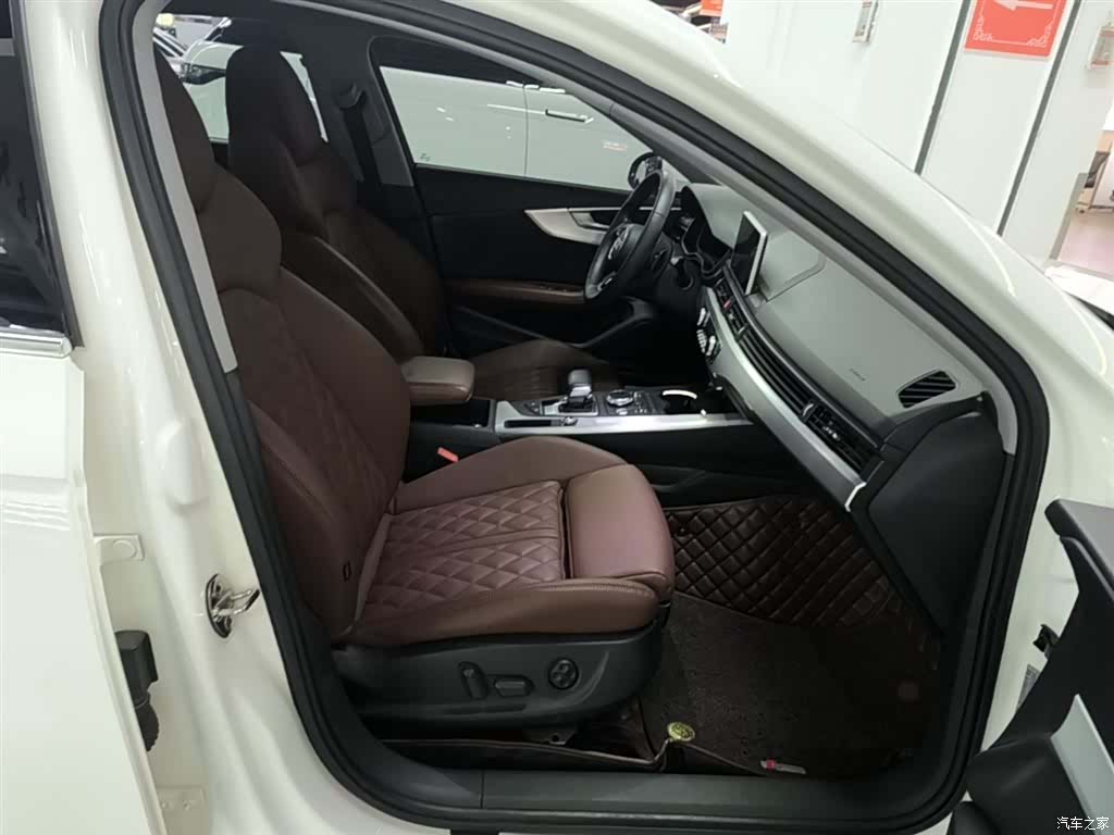 Audi A4L, 2019 25