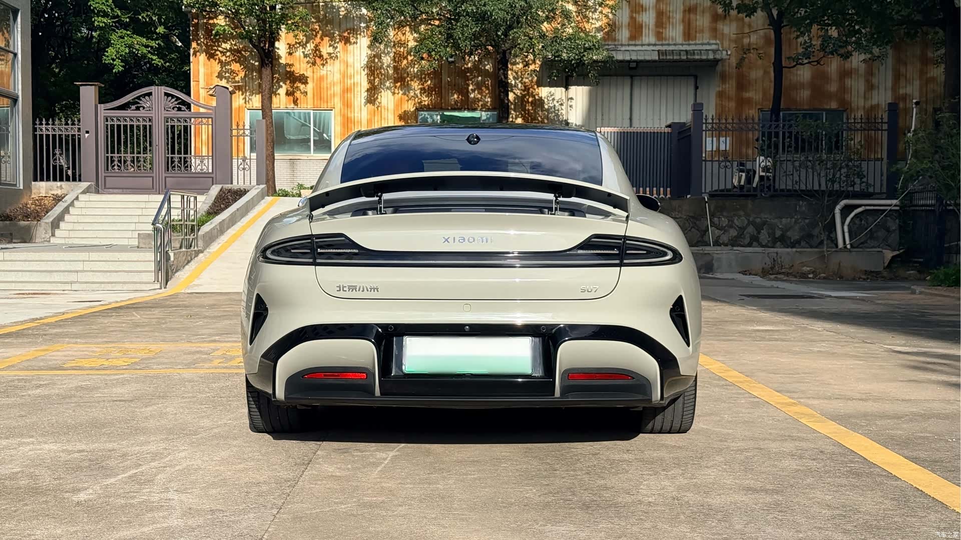 Xiaomi SU7, 2025 9