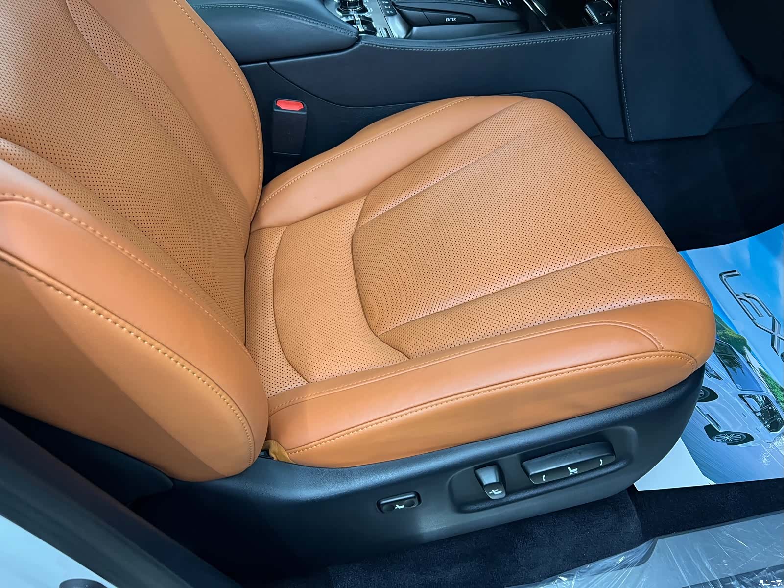 Lexus LX, 2017 28