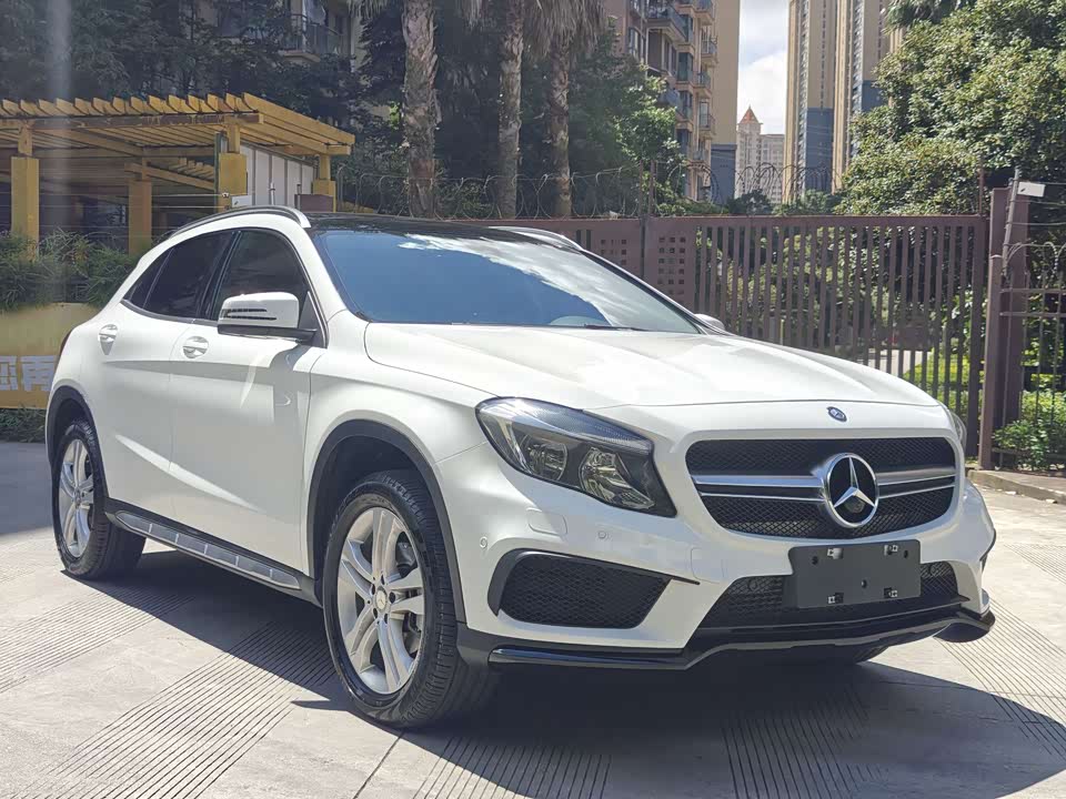 Mercedes-Benz GLA
