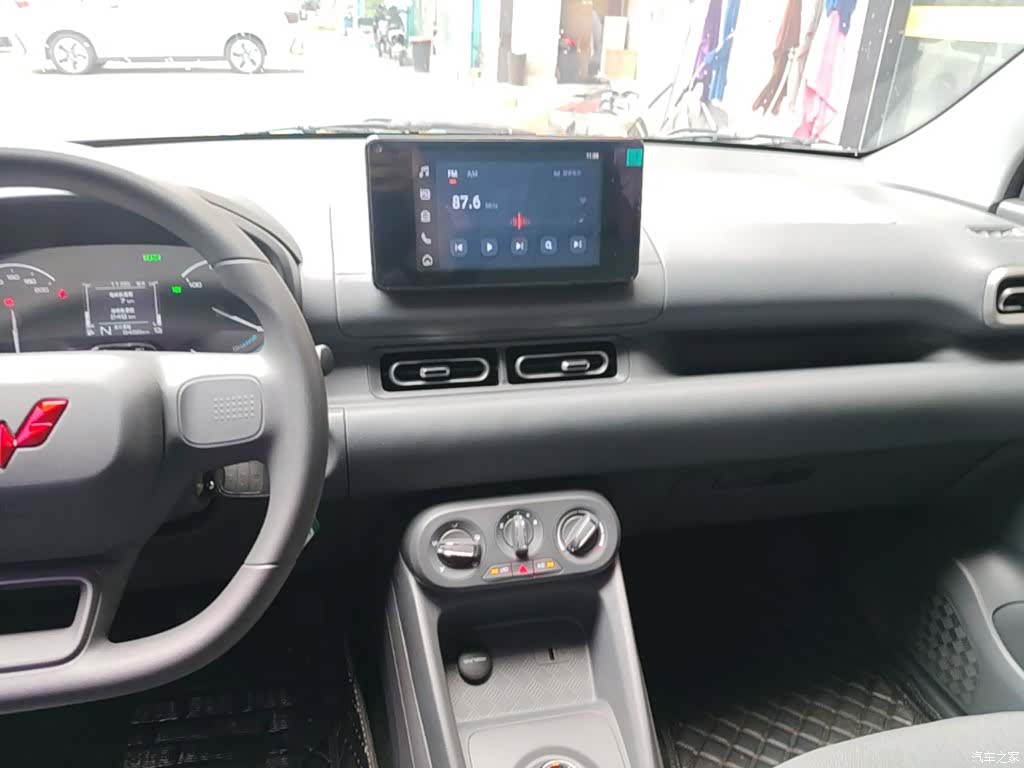 Wuling Hongguang, 2025 13