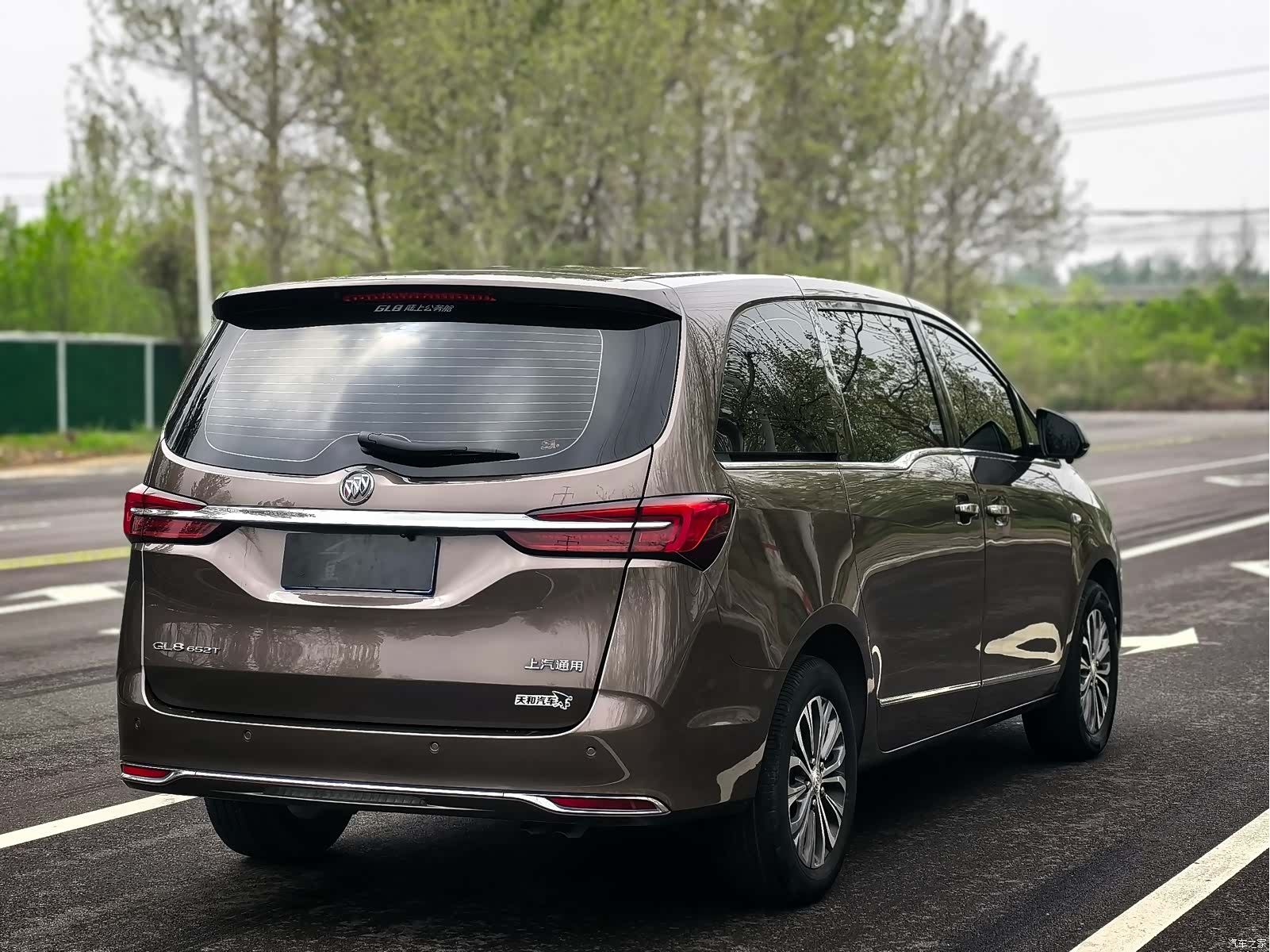 Buick GL8, 2021 6