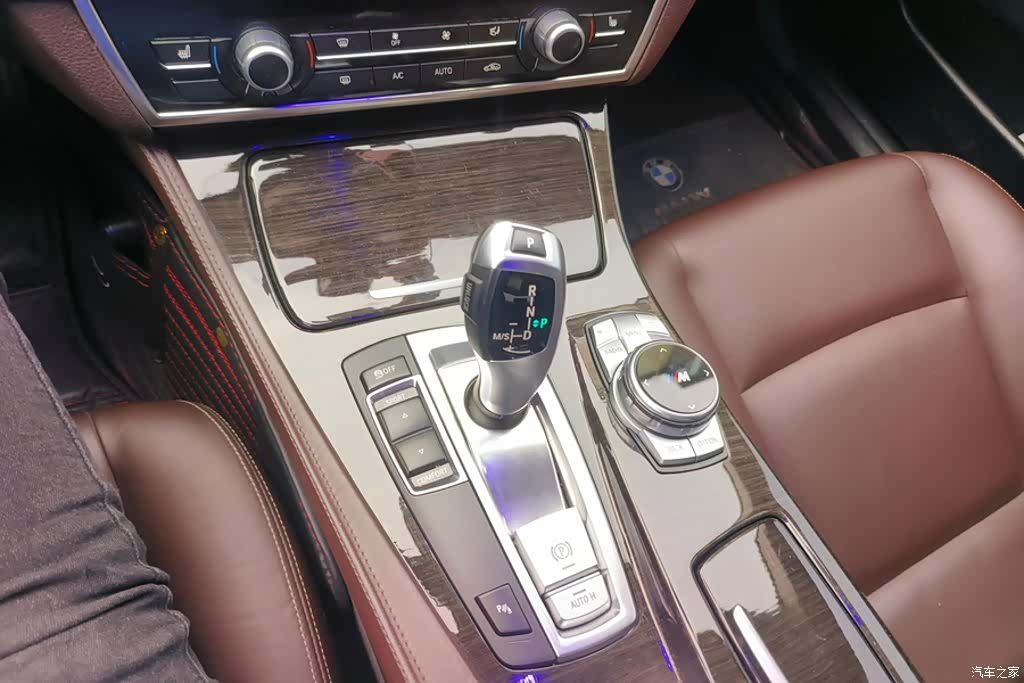 BMW 5 Series, 2015 16