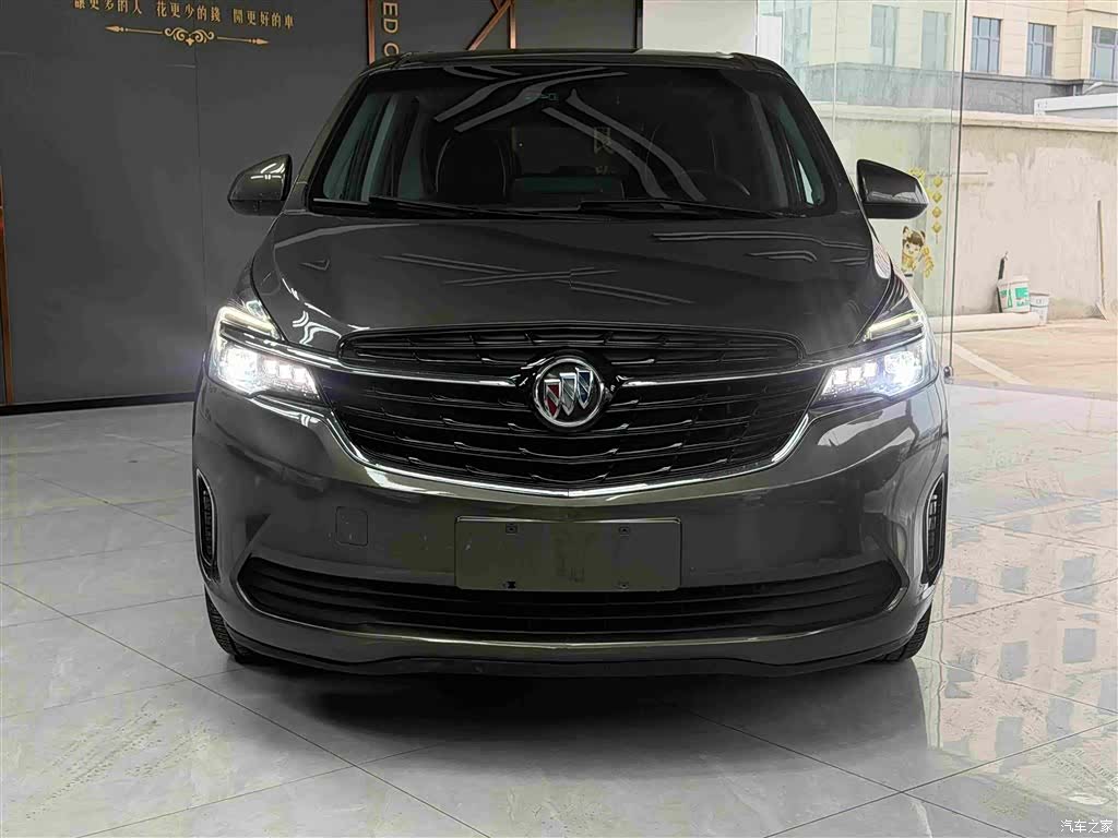 Buick GL8, 2022 3