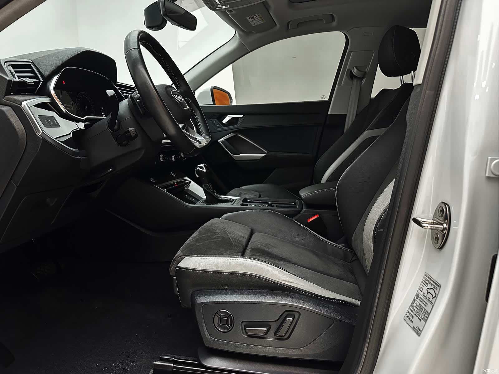 Audi Q3, 2022 18