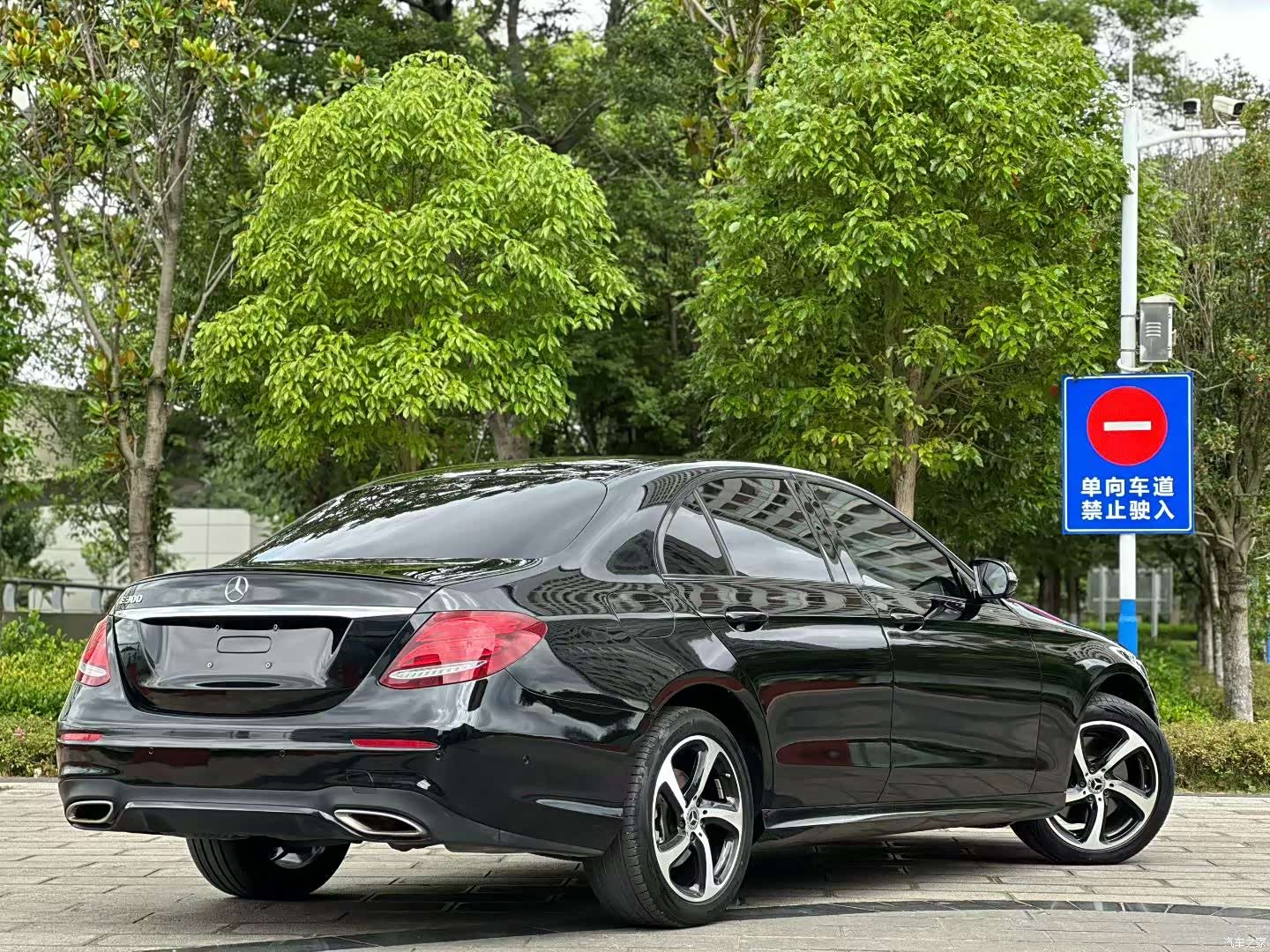 Mercedes-Benz E-Class, 2017 9