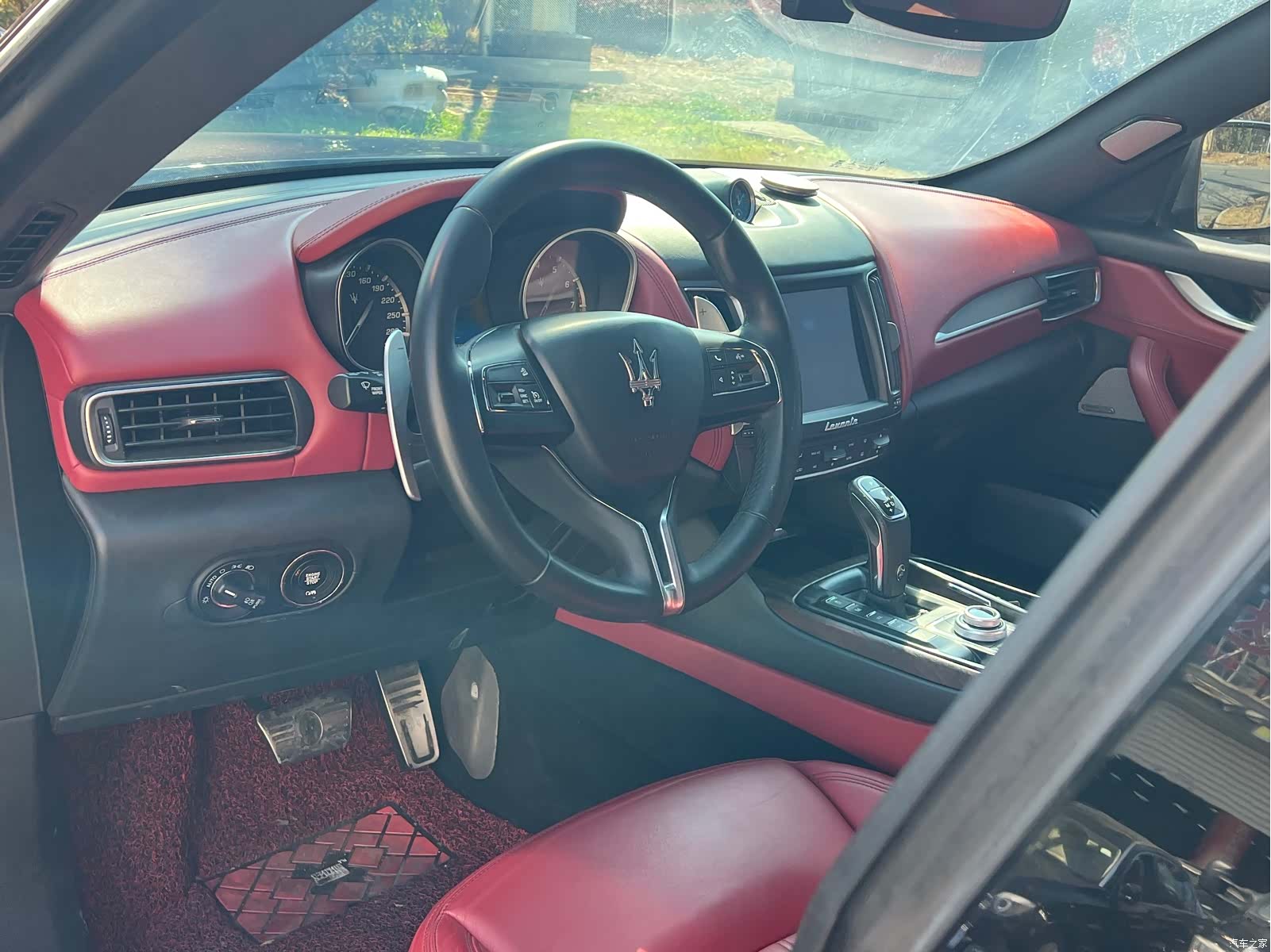 Maserati Levante, 2017 9