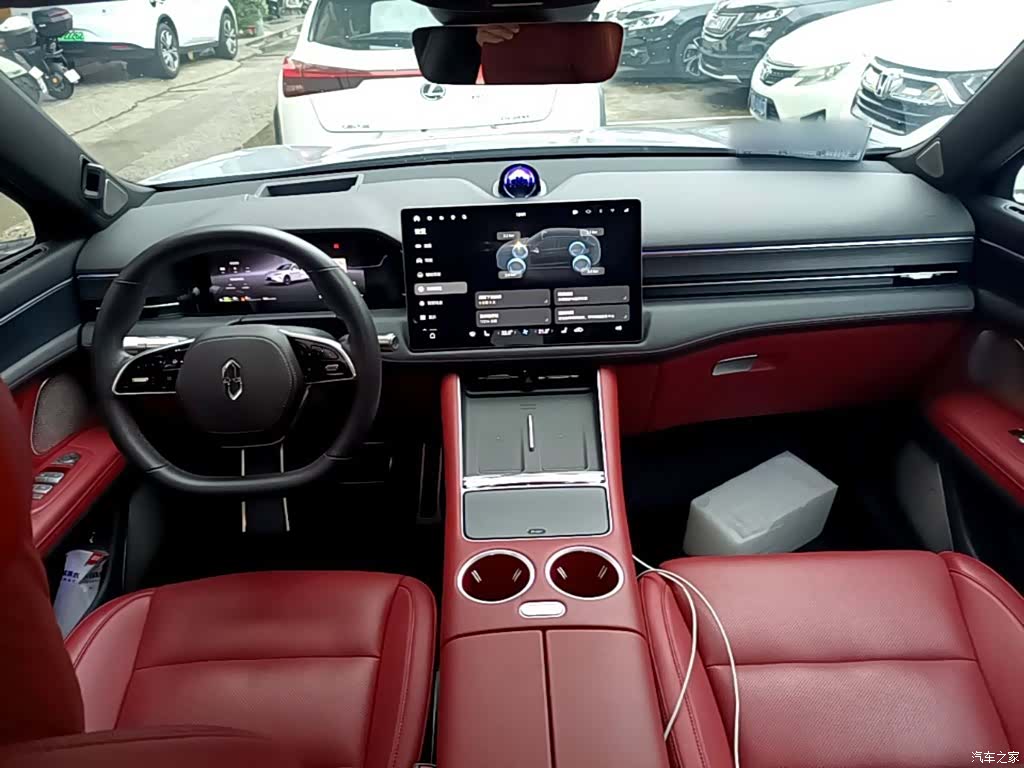 AITO M5, 2025 10