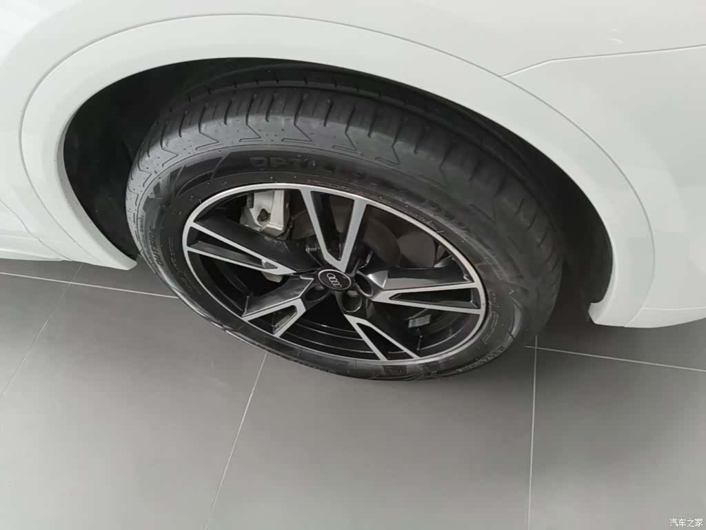 Audi Q5L, 2023 14