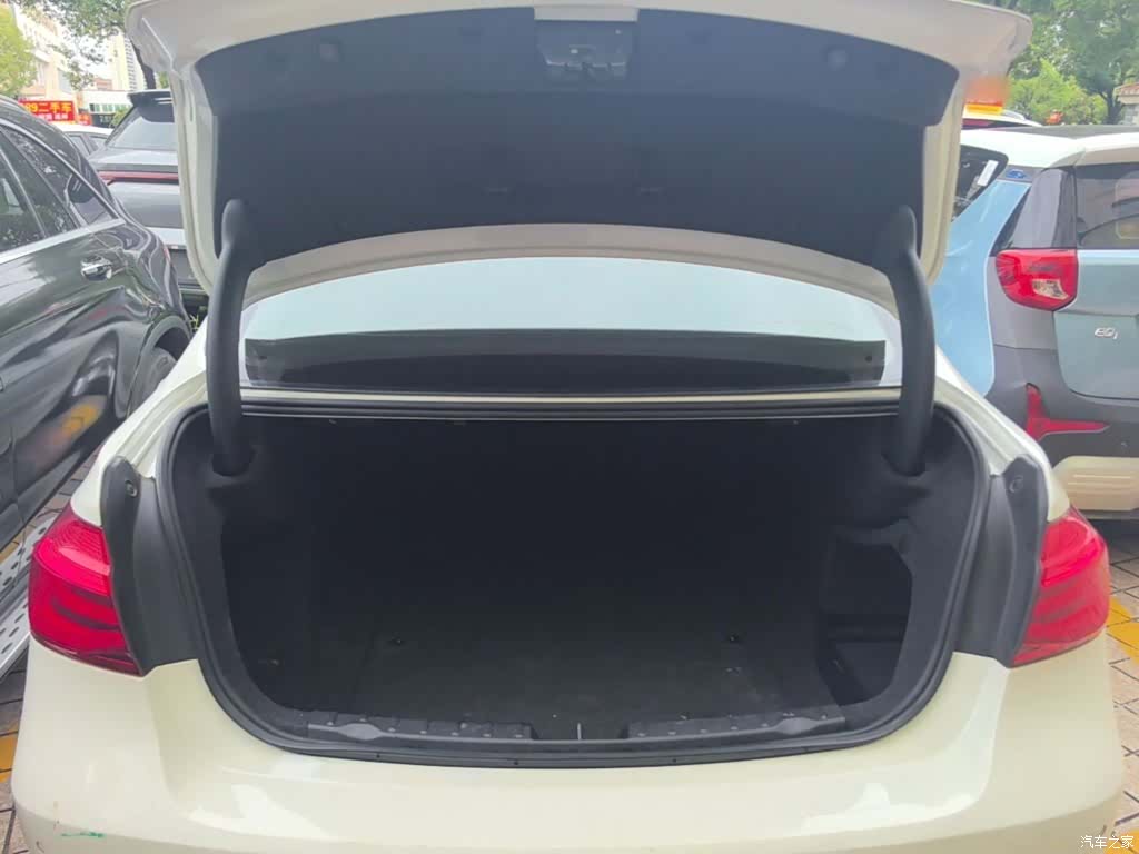 BMW 3 Series, 2019 19