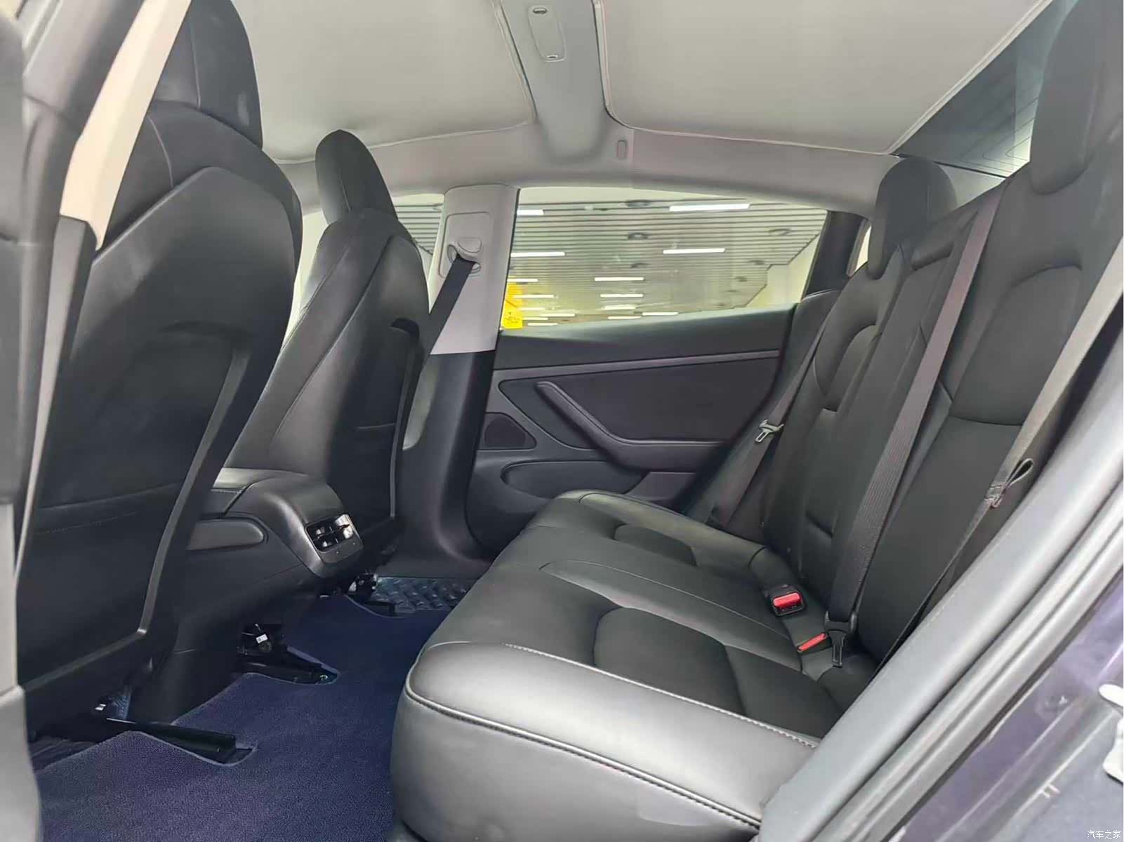 Tesla Model 3, 2021 13