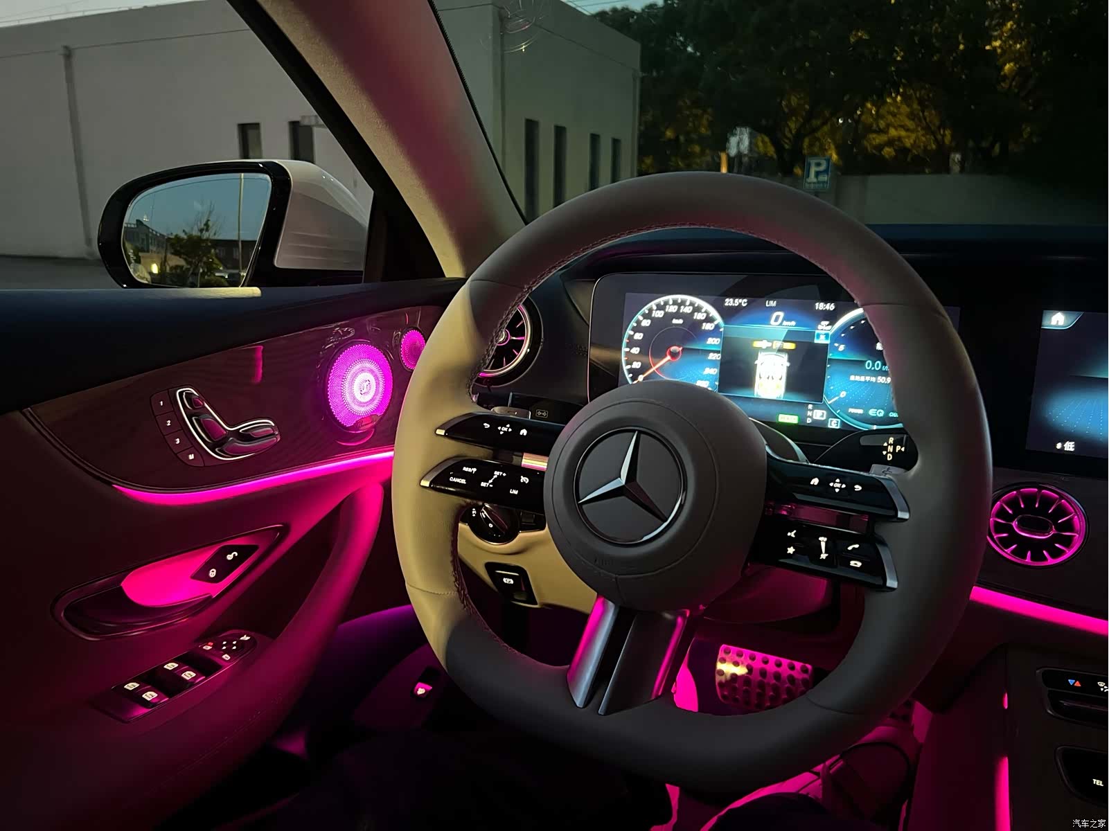 Mercedes-Benz E-Class, 2021 25