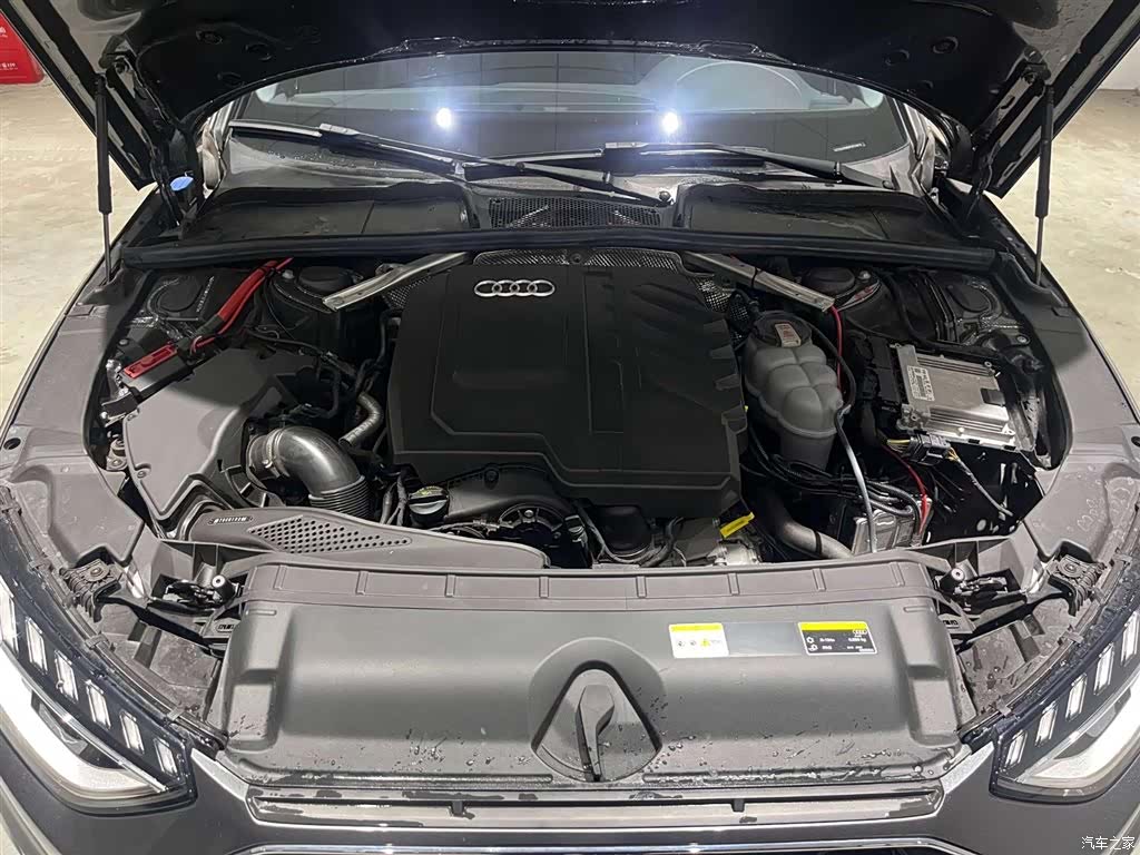 Audi A4L, 2024 14