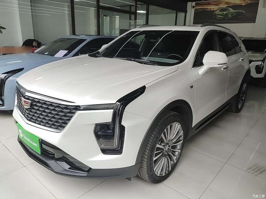 Cadillac XT4, 2025 2
