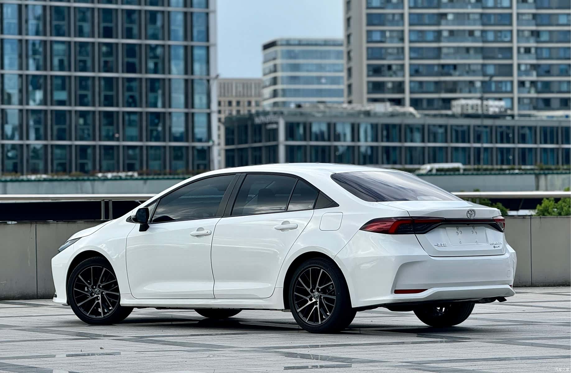 Toyota Corolla, 2026 3
