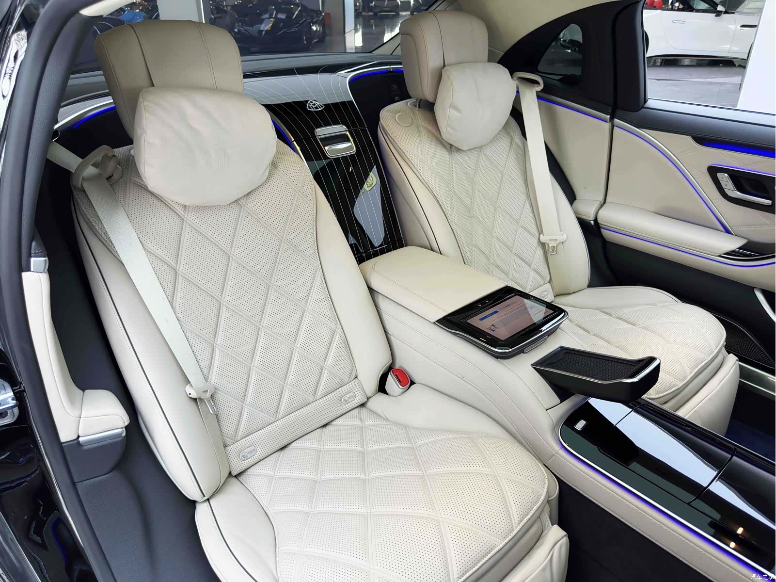 Maybach S-Class, 2024 25