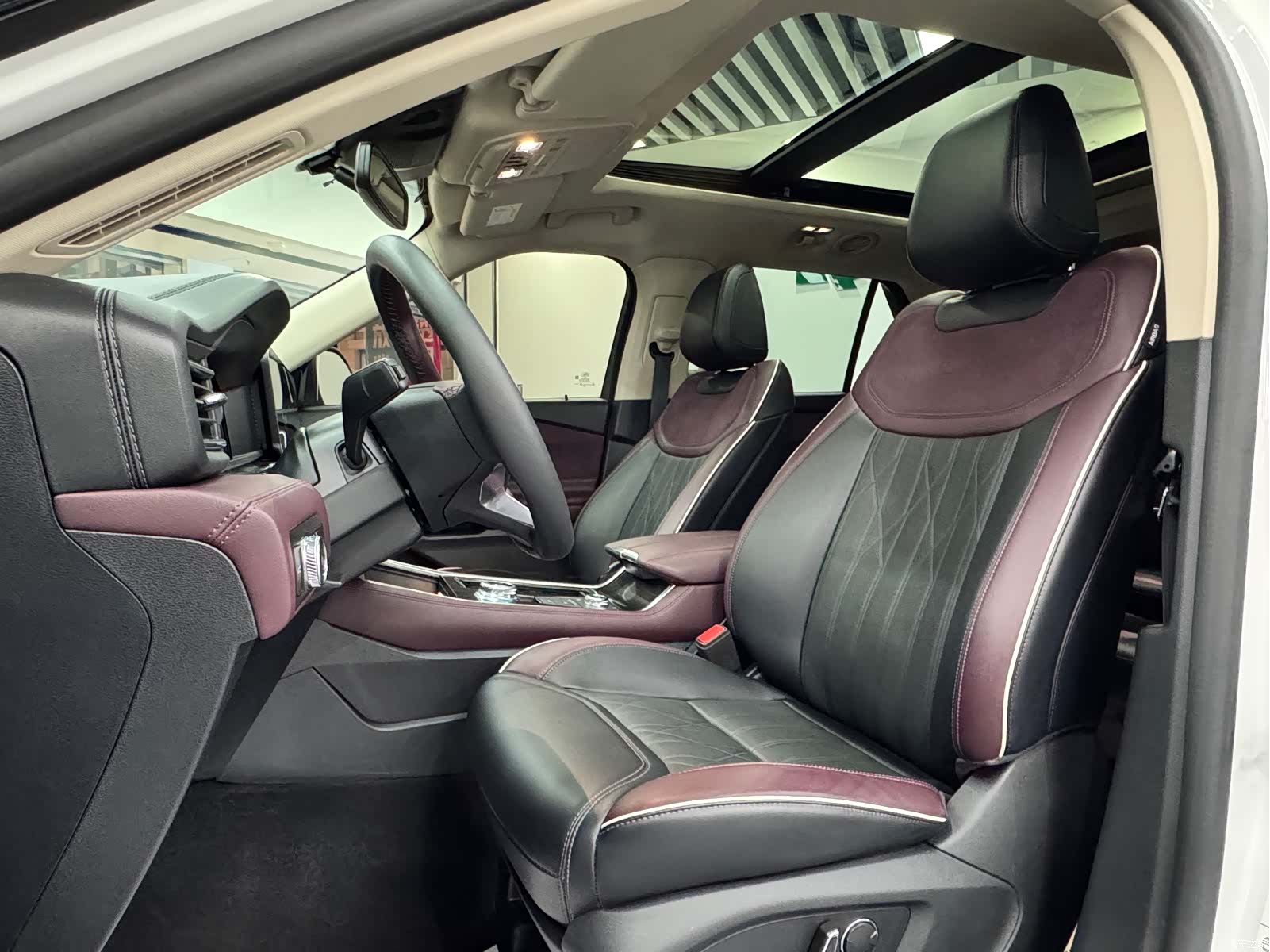 Ford Explorer, 2023 6