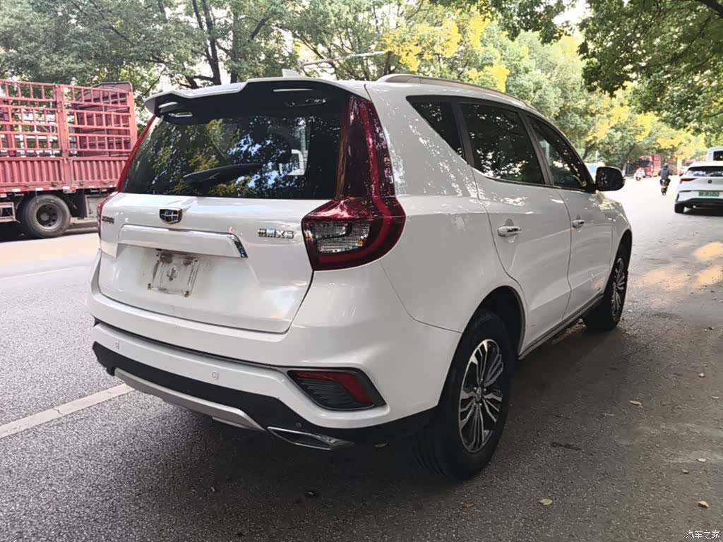 Geely X6, 2019 7