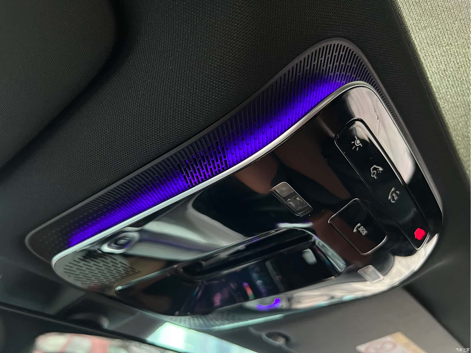 Mercedes-Benz C-Class, 2024 42
