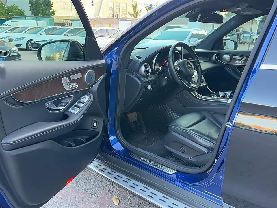 Mercedes-Benz GLC Mercedes-Benz GLC