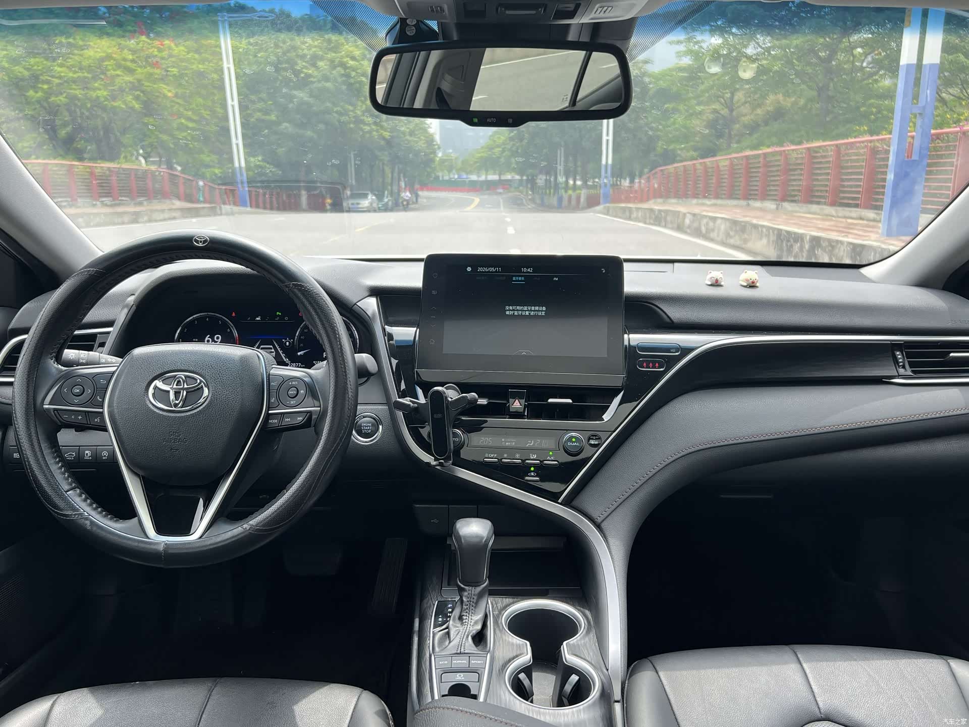Toyota Camry, 2023 11