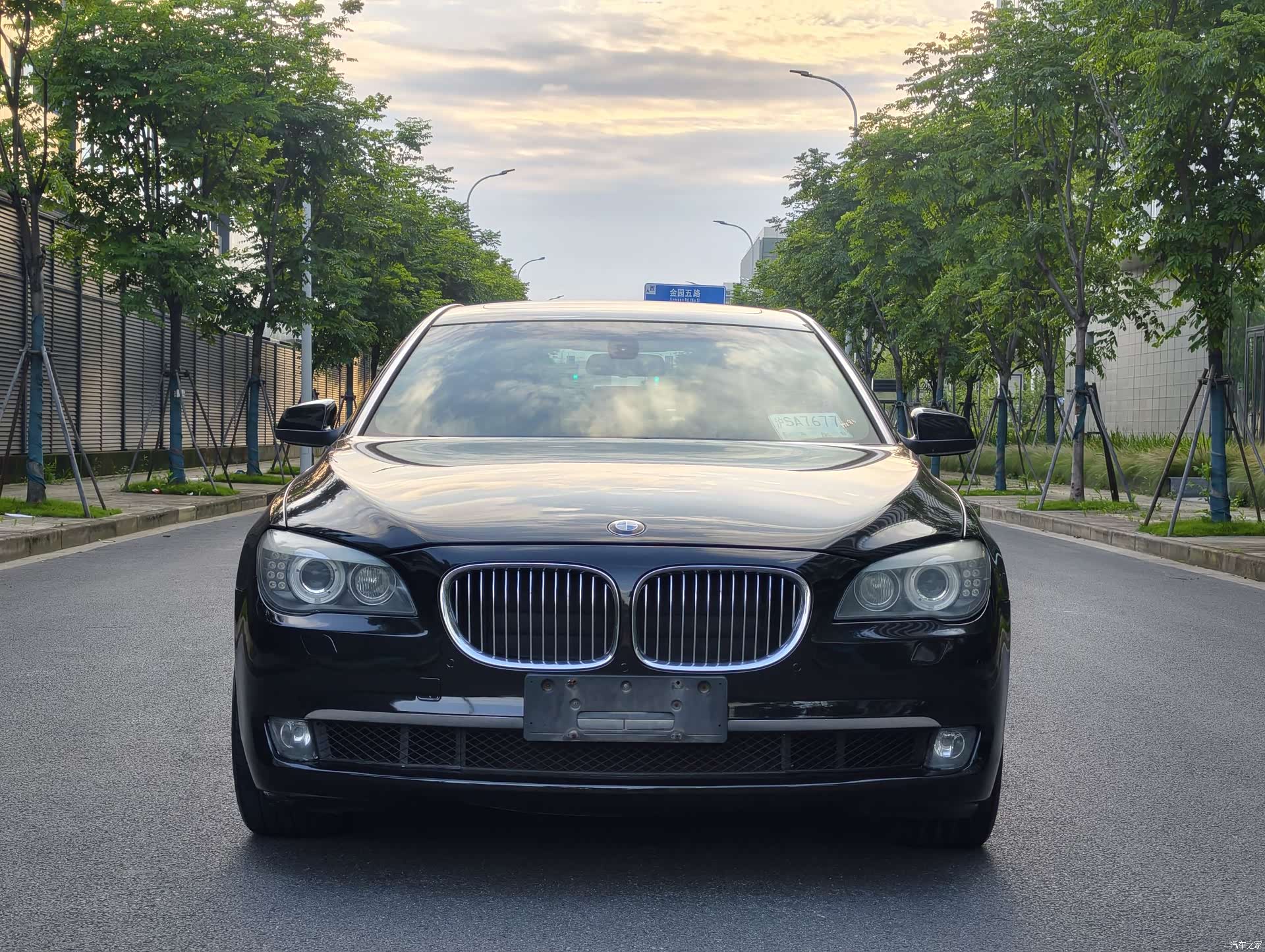 BMW 7 Series, 2011 2