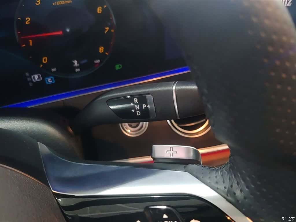 Mercedes-Benz E-Class, 2021 14