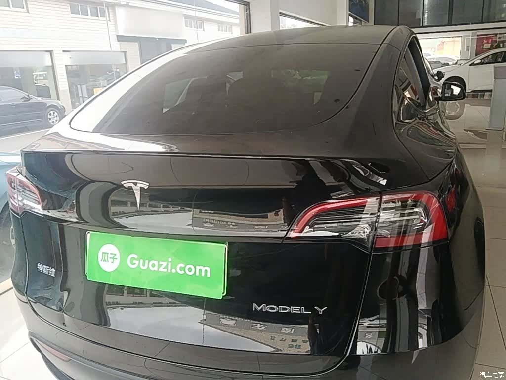 Tesla Model Y, 2022 6