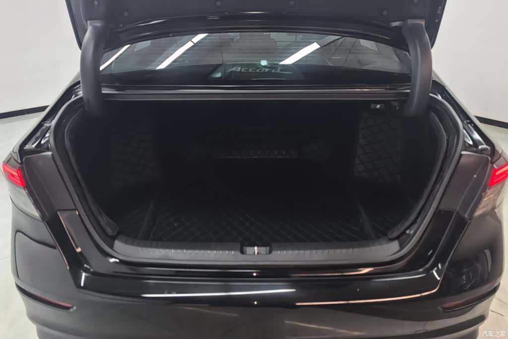 Honda Accord, 2024 4