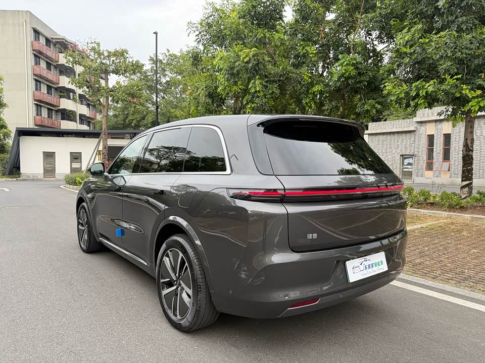 Li Auto Ideal L8