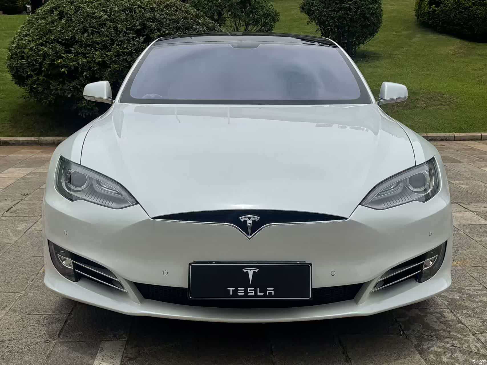 Tesla Model S, 2014 3