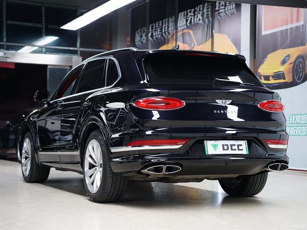 Bentley Bentayga, 2021 60