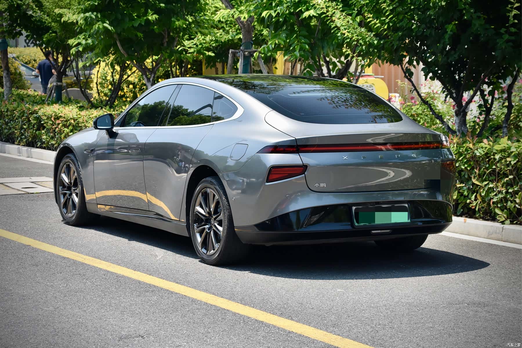 Xpeng P7, 2021 3