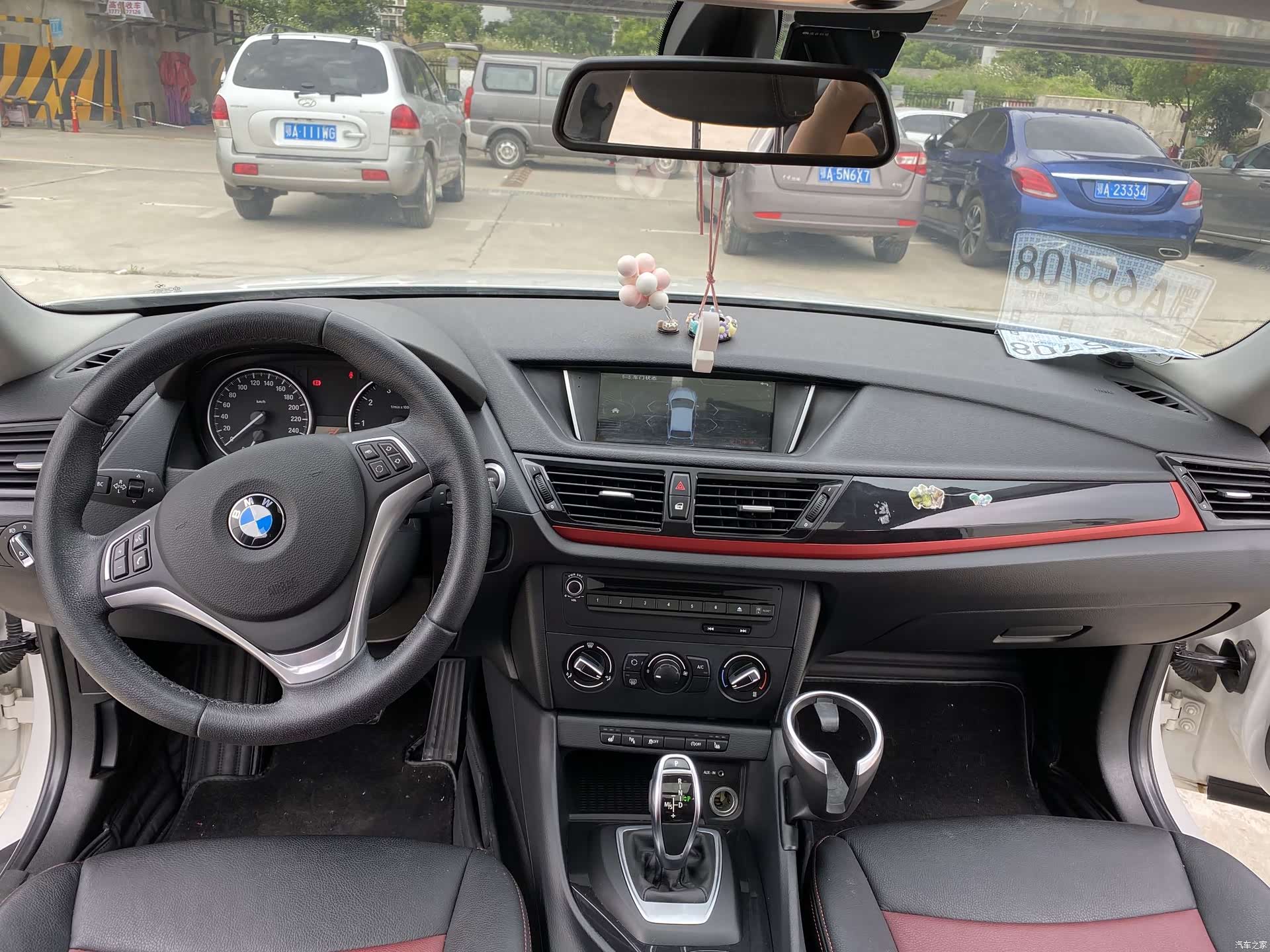 BMW X1, 2016 все фото