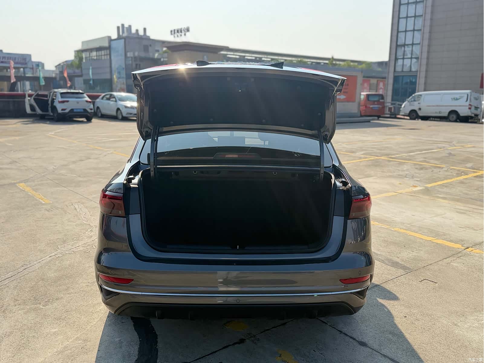 Geely Emgrand, 2024 11