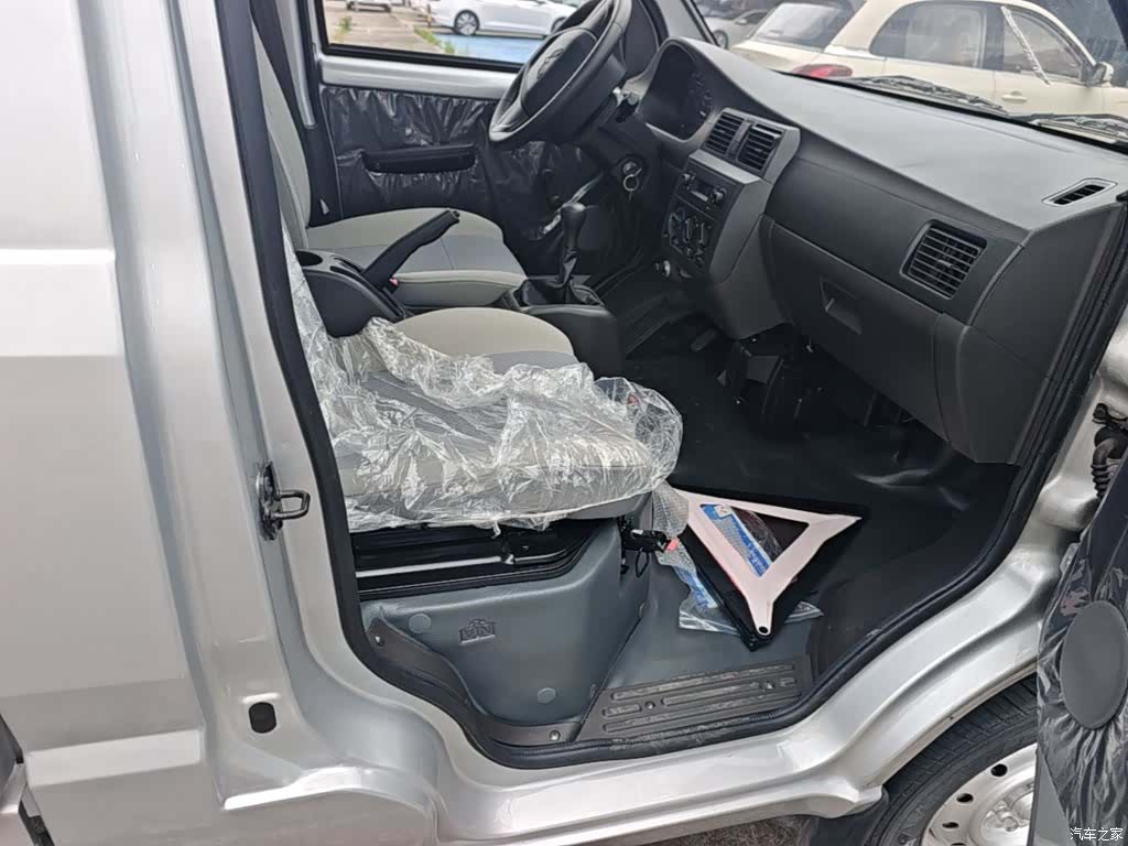Wuling 1.5LLAR, 2025 11
