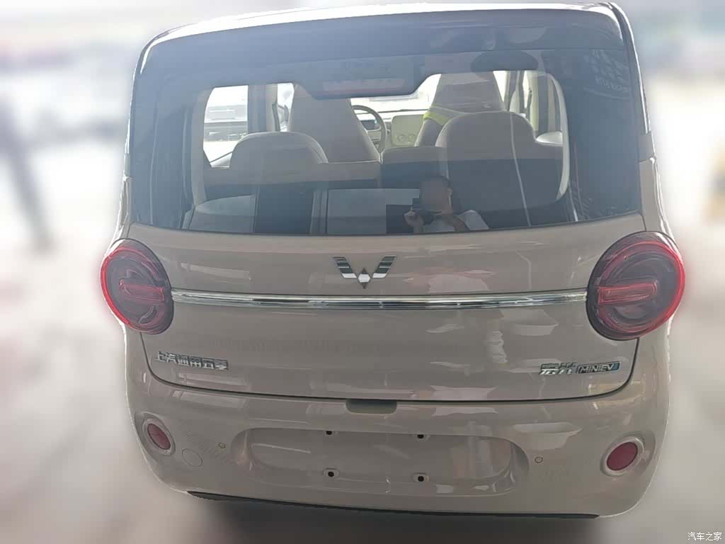 Wuling MINIEV, 2026 10