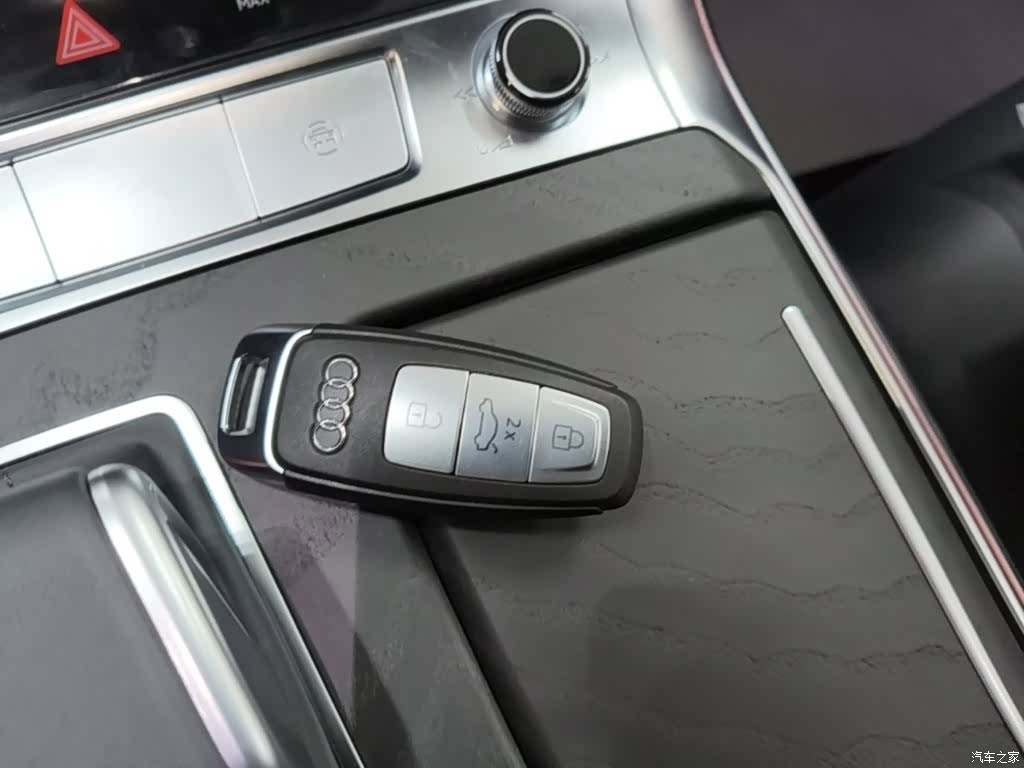 Audi A6L, 2025 15
