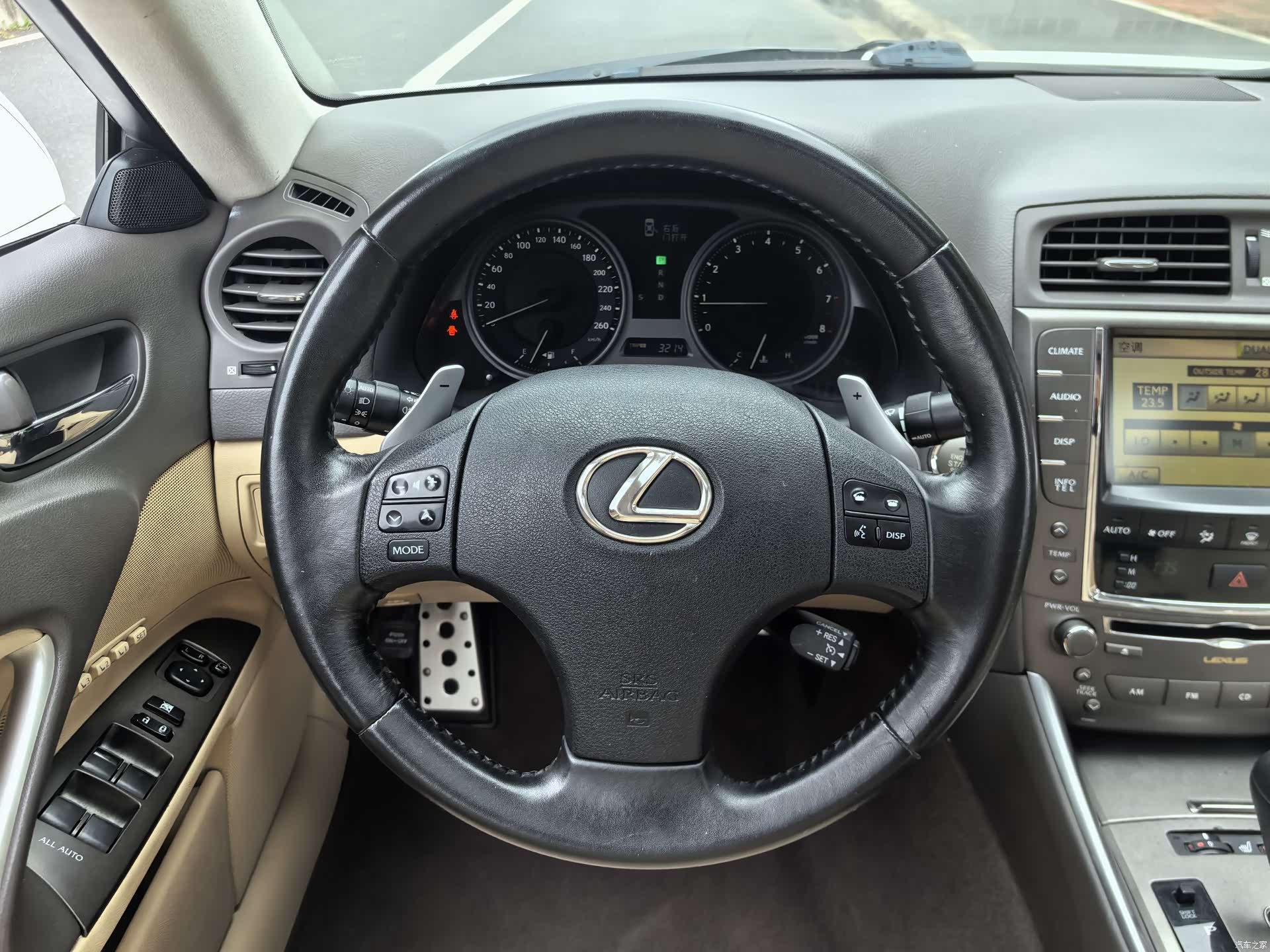 Lexus IS, 2010 26