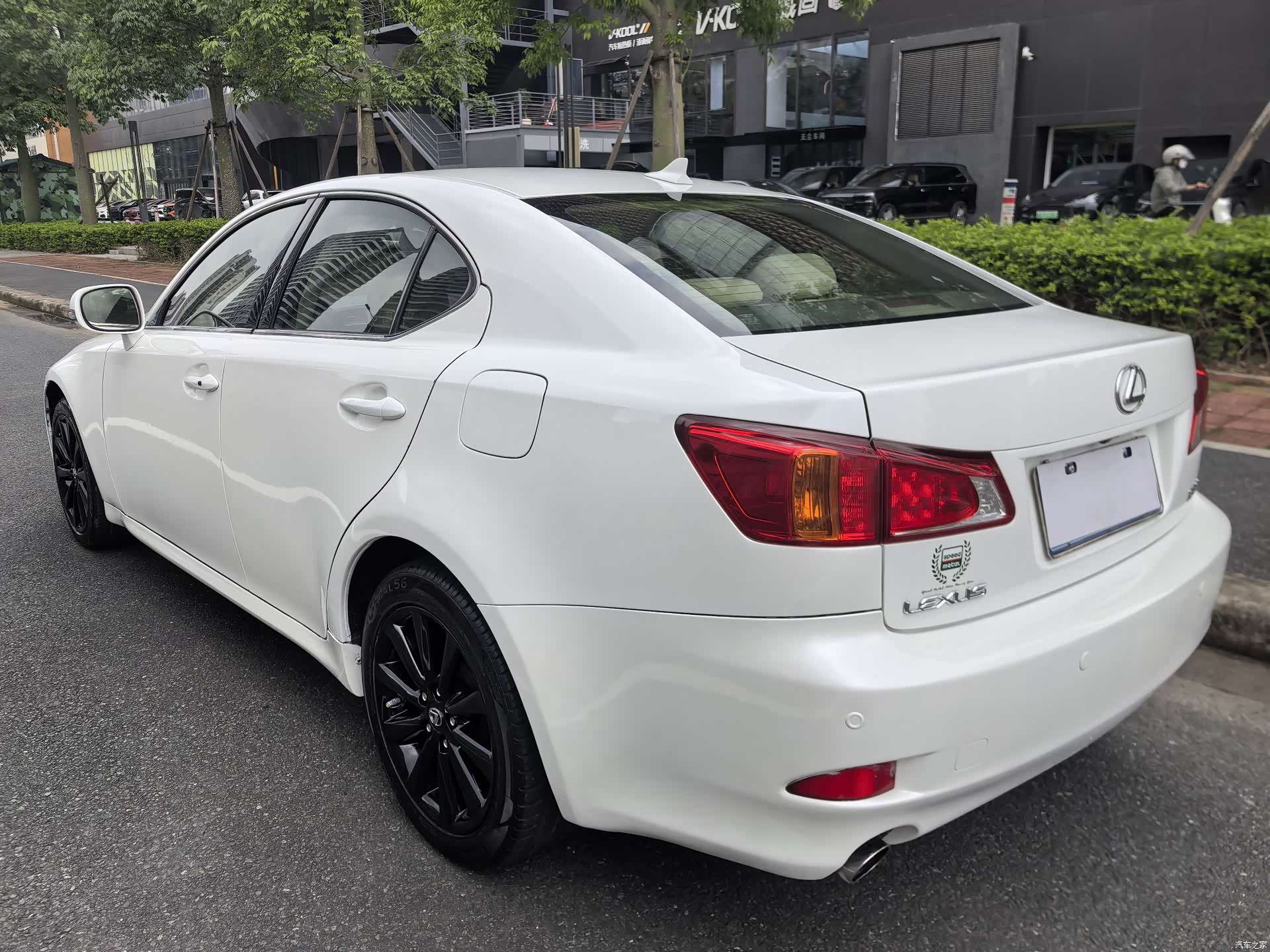 Lexus IS, 2010 все фото