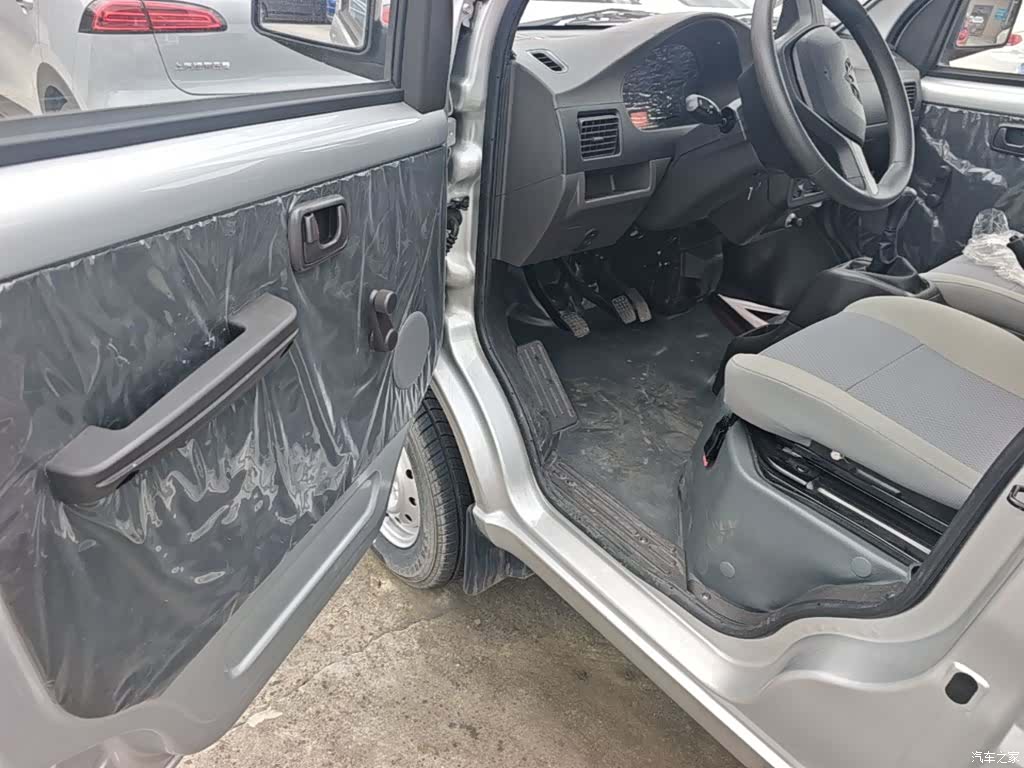 Wuling 1.5LLAR, 2025 23
