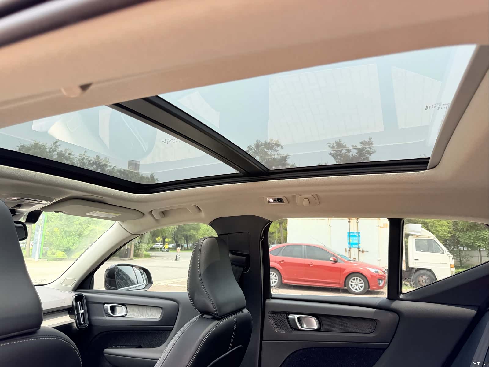 Volvo XC40, 2020 15