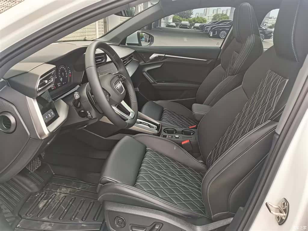 Audi Flying Spur, 2026 20