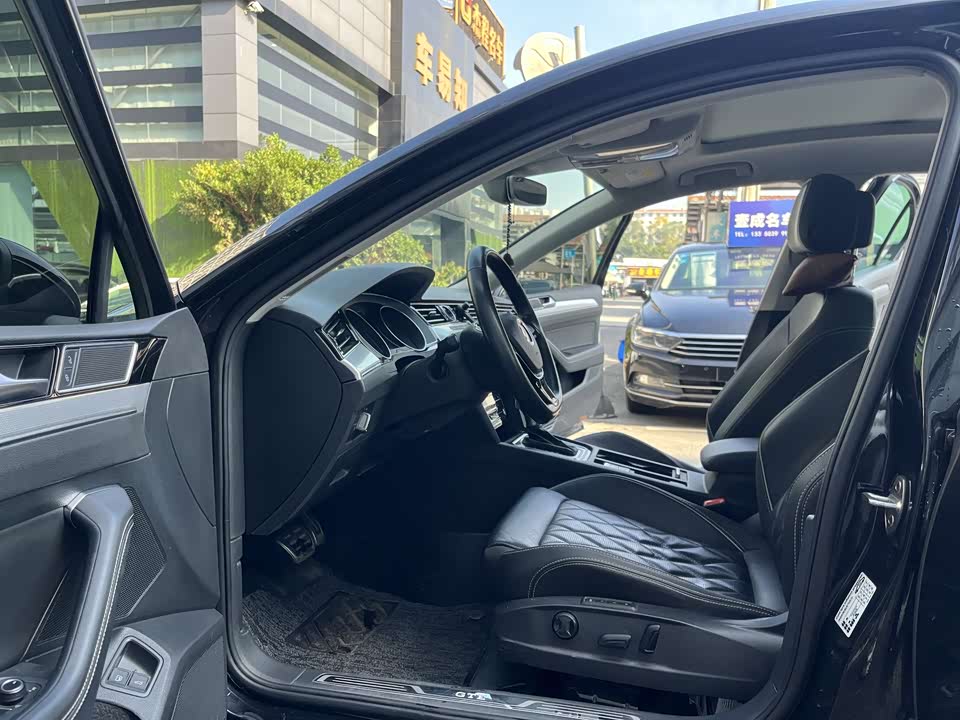 Volkswagen Magotan GTE