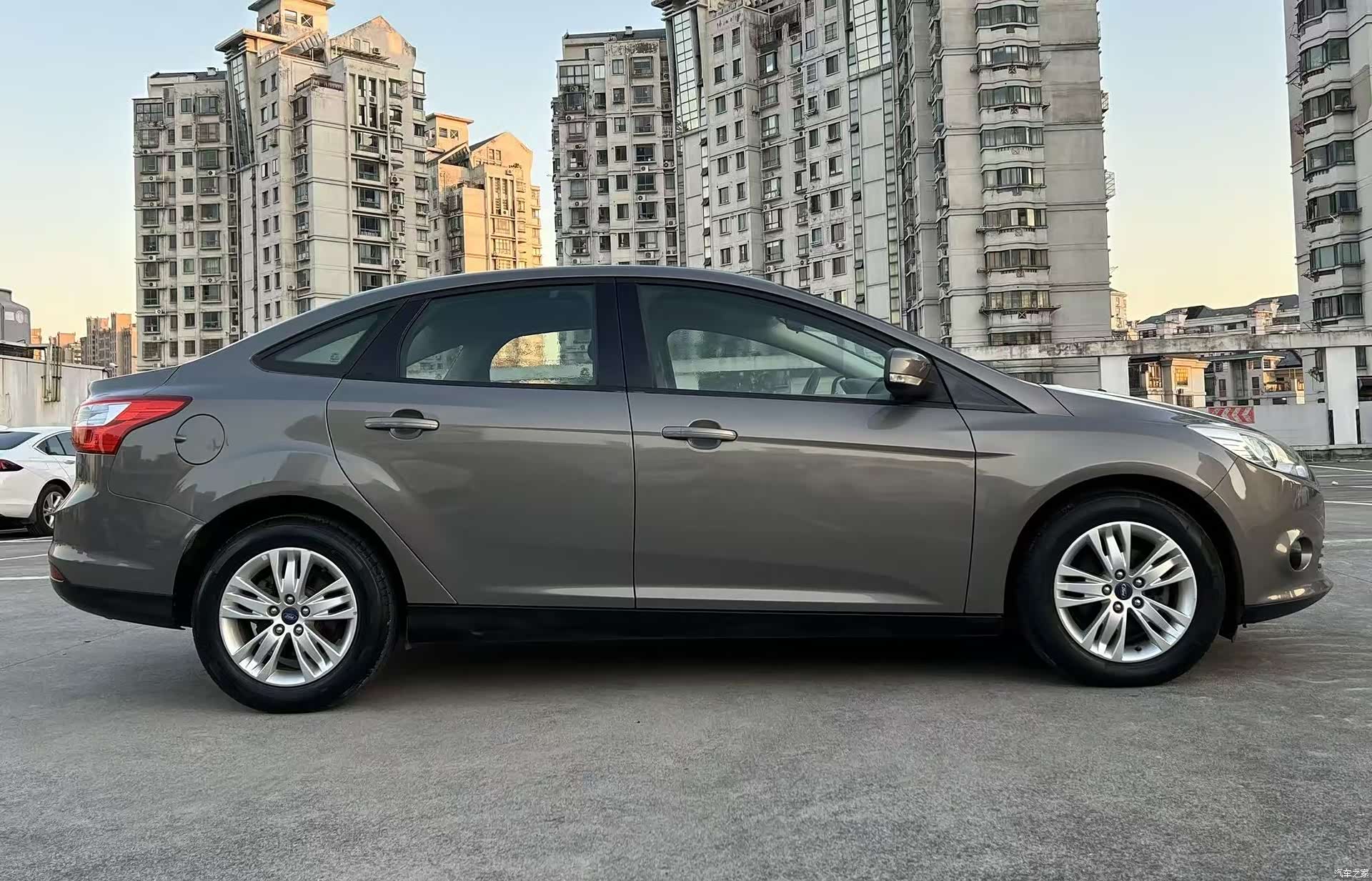 Ford Focus, 2012 12
