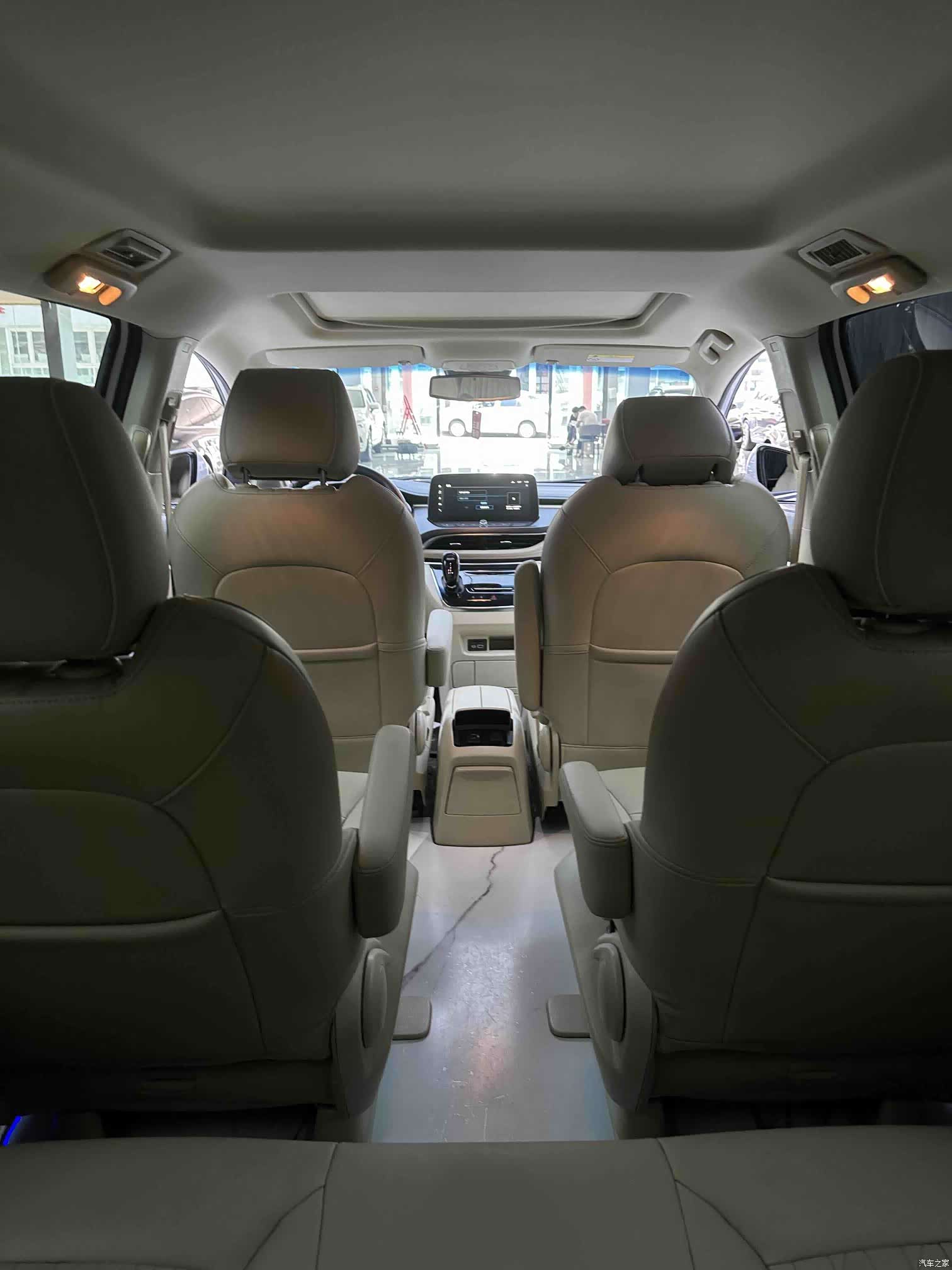 Buick GL8, 2023 12
