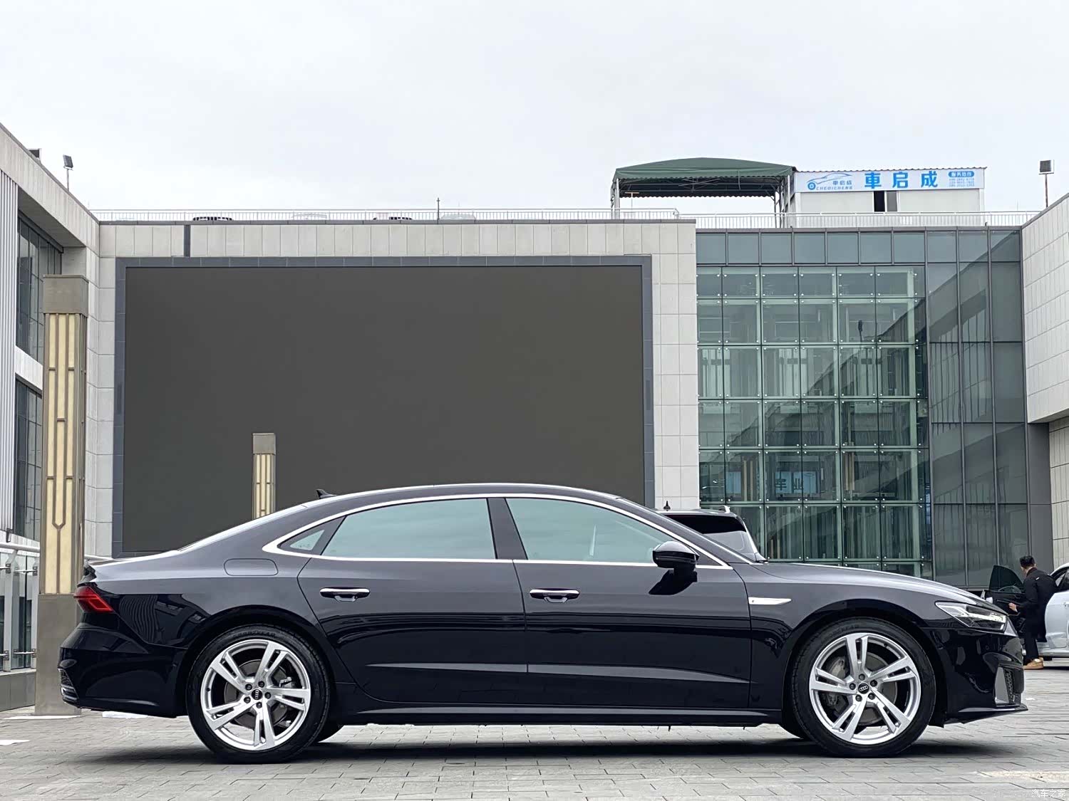 Audi A7L, 2023 8