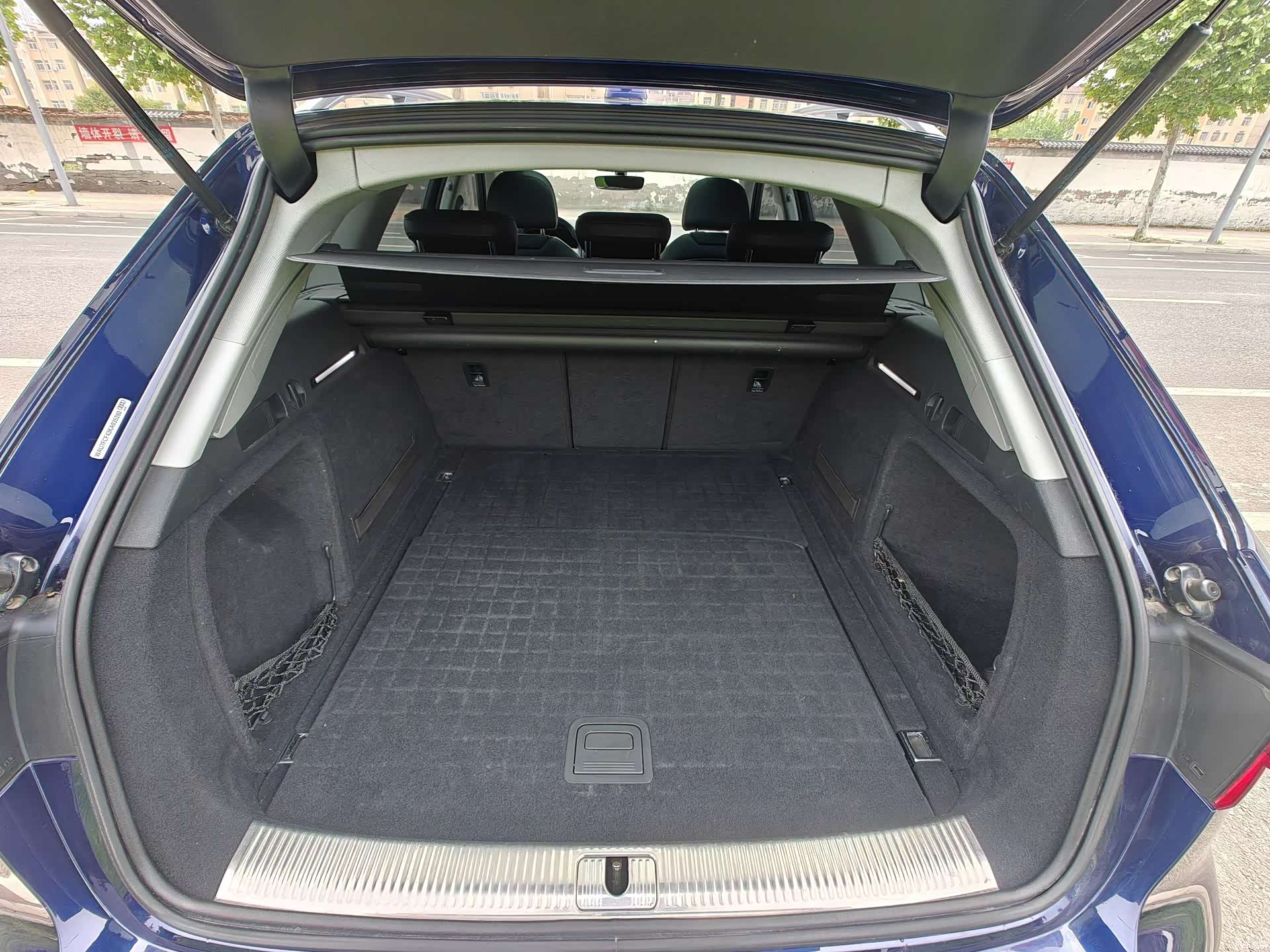 Audi A4, 2019 6